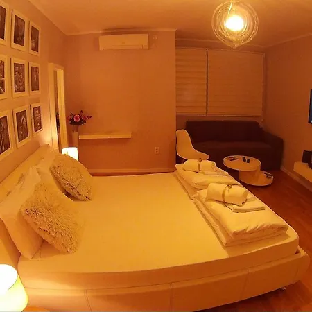 Balkan-Inn Parlament Lux Apartment 贝尔格莱德 外观 照片